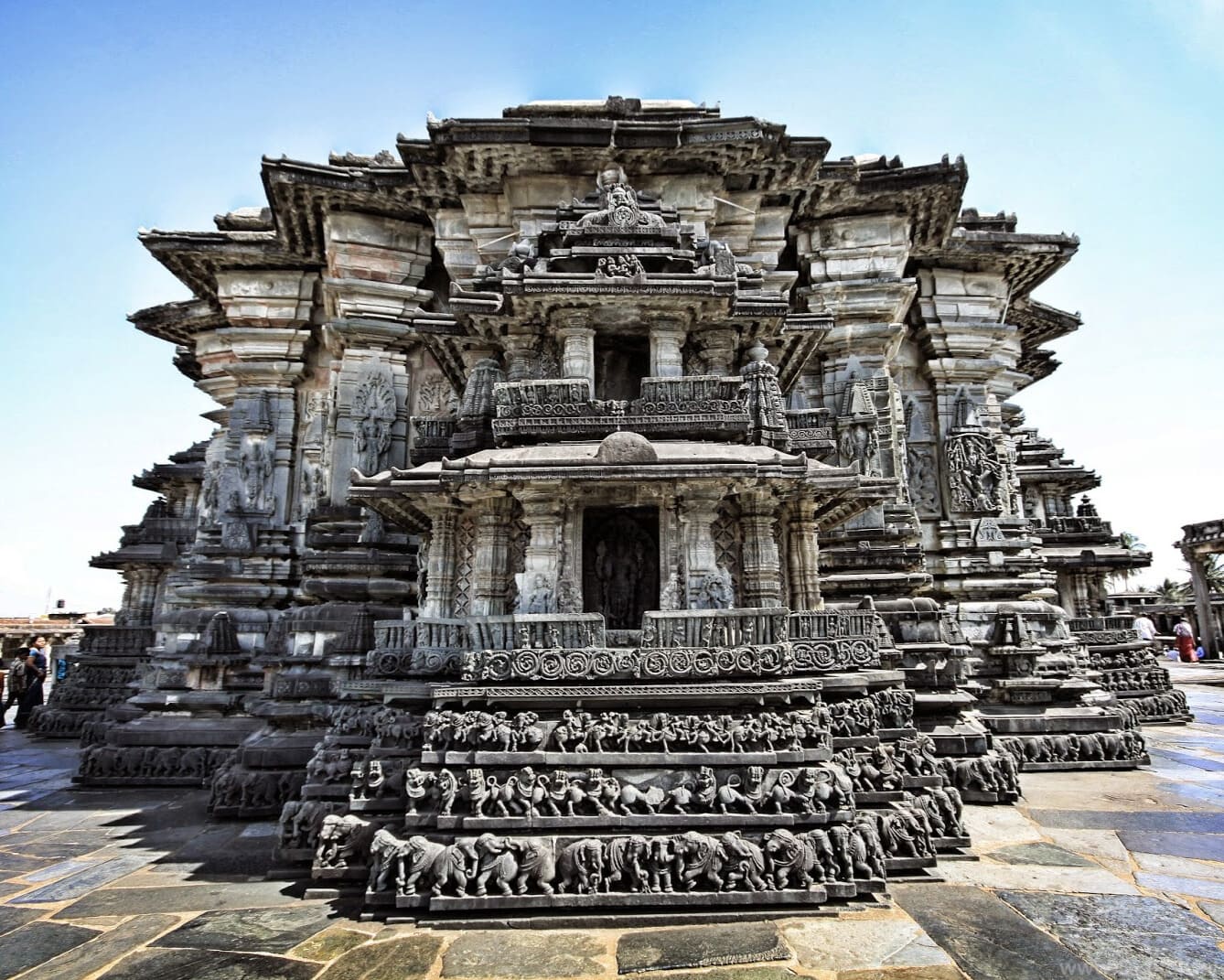 Contrastes de India: Karnataka y Fundación Vicente Ferrer (viaje en privado)